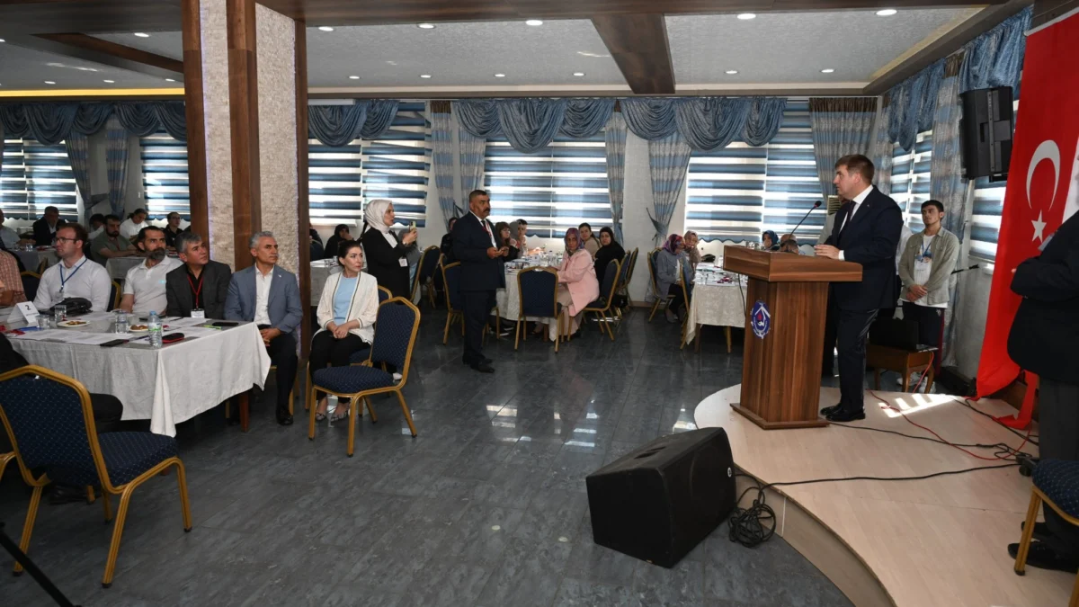 Vali Sarıibrahim’den Aile ve Gençlik Mesajı: “Güçlü Aile, Güçlü Toplum”