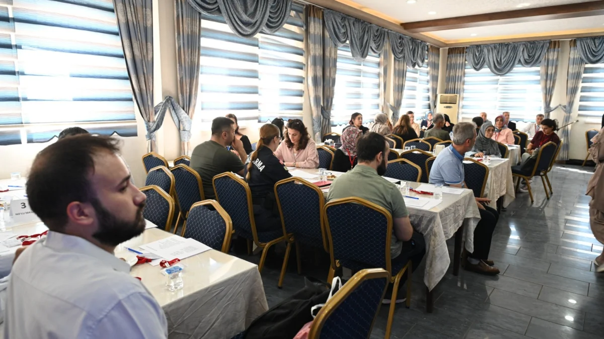 Vali Sarıibrahim’den Aile ve Gençlik Mesajı: “Güçlü Aile, Güçlü Toplum”
