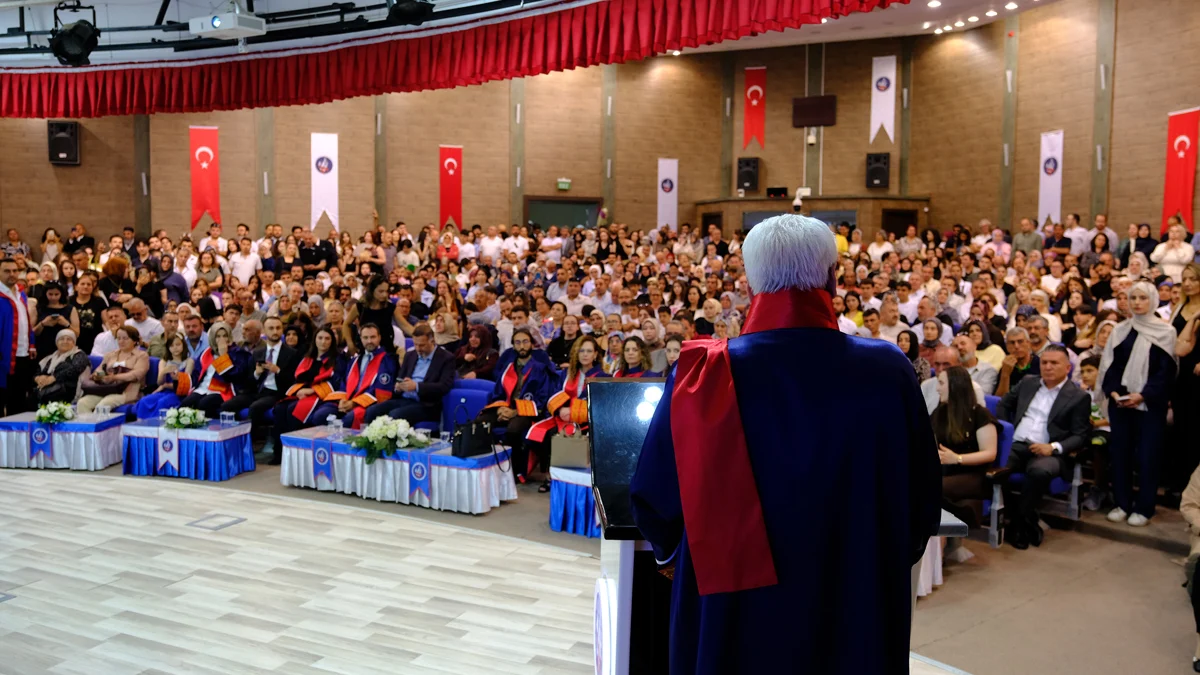 Adliyede Çalıştı, Kırıkkale Üniversitesi Hukuk Fakültesi’ni Birincilikle Bitirdi: Göçeroğlu Kardeşlerden Büyük Başarı