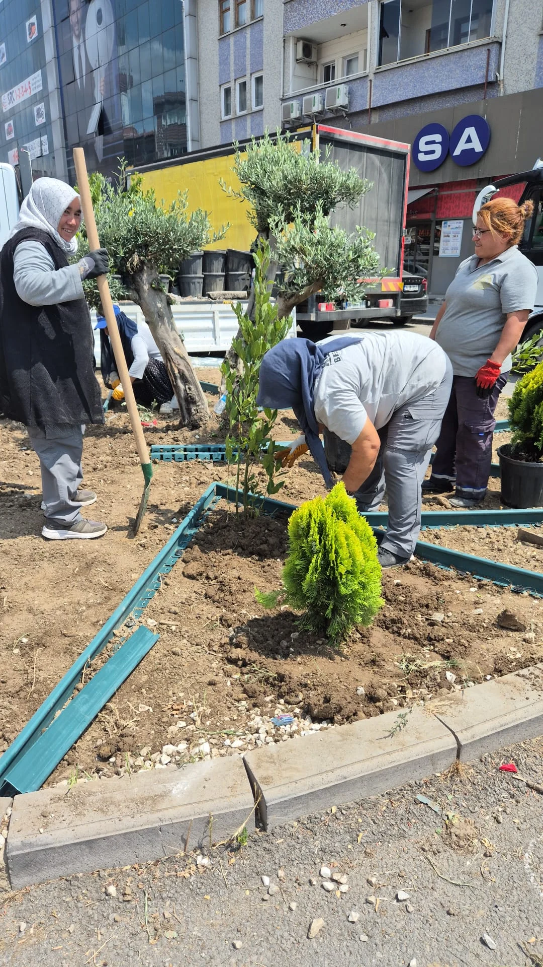 Kırıkkale Belediyesi’nden Kent Genelinde Kavşaklara Kapsamlı Peyzaj Çalışması