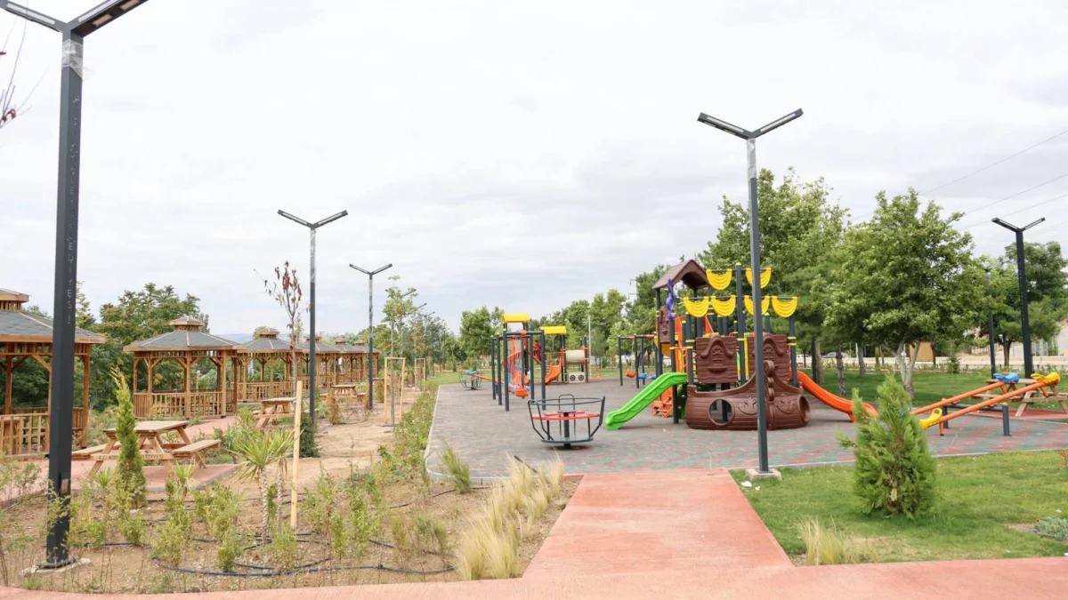 Kırıkkale Belediyesi’nden Sitem: “Henüz Açılmayan Park Çöpe Teslim Edildi”