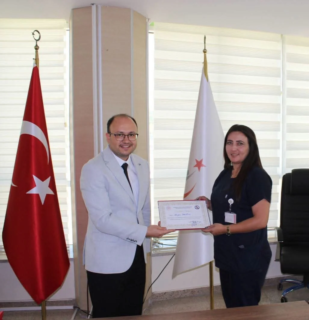 Kırıkkale Yüksek İhtisas Hastanesi’nde Vefa Günü: Emektar Personellere Plaket