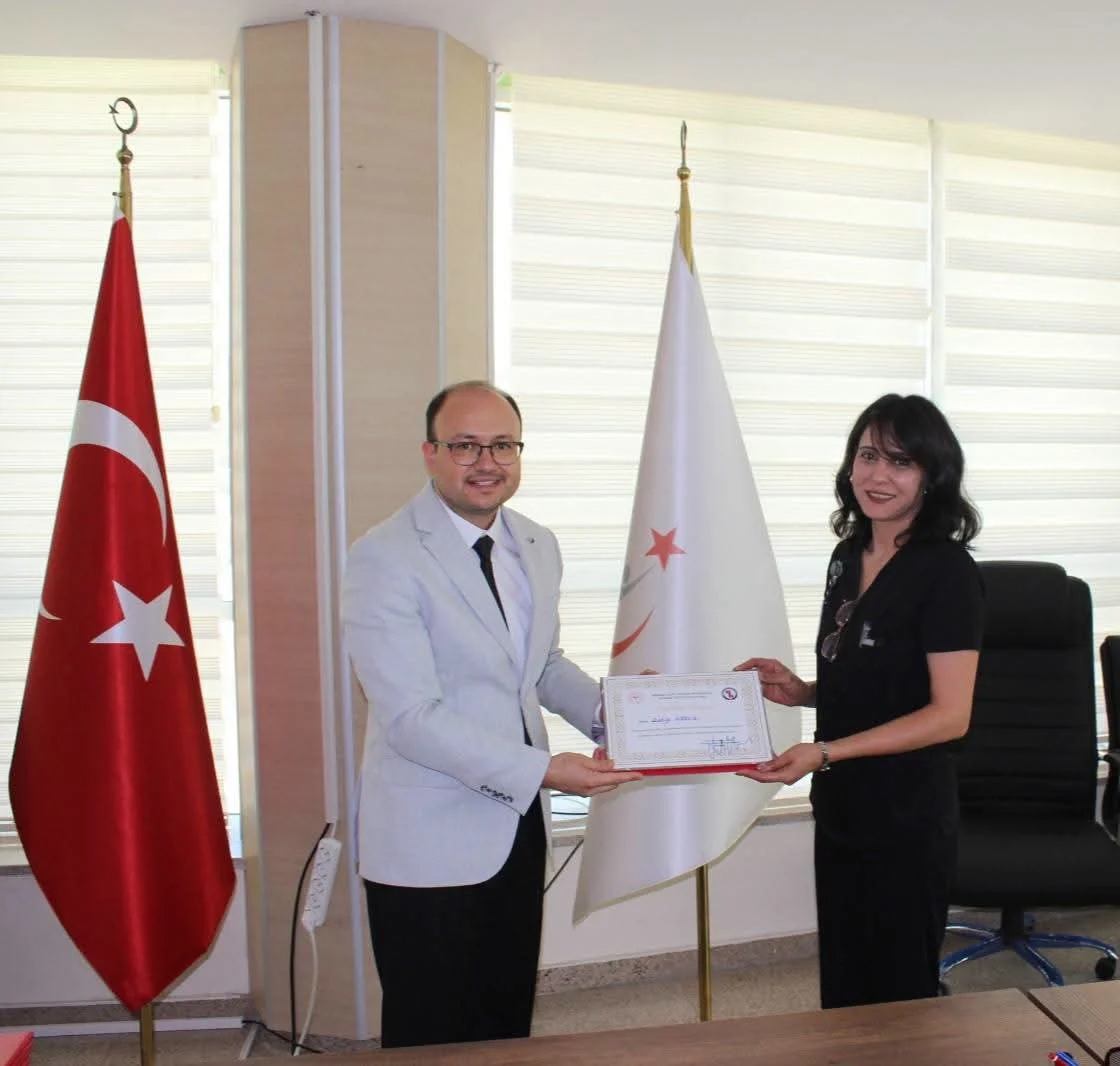 Kırıkkale Yüksek İhtisas Hastanesi’nde Vefa Günü: Emektar Personellere Plaket