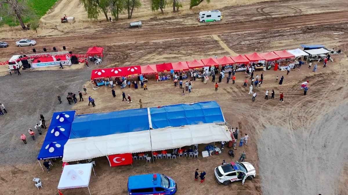 Kırıkkale’de 6. Yörük Türkmen Şenliği Coşkusu: Türk Dünyası Beylik Çayırı’nda Buluştu