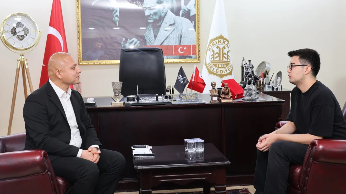 YKS Şampiyonu Doğan Demir’den Başkan Önal’a Ziyaret