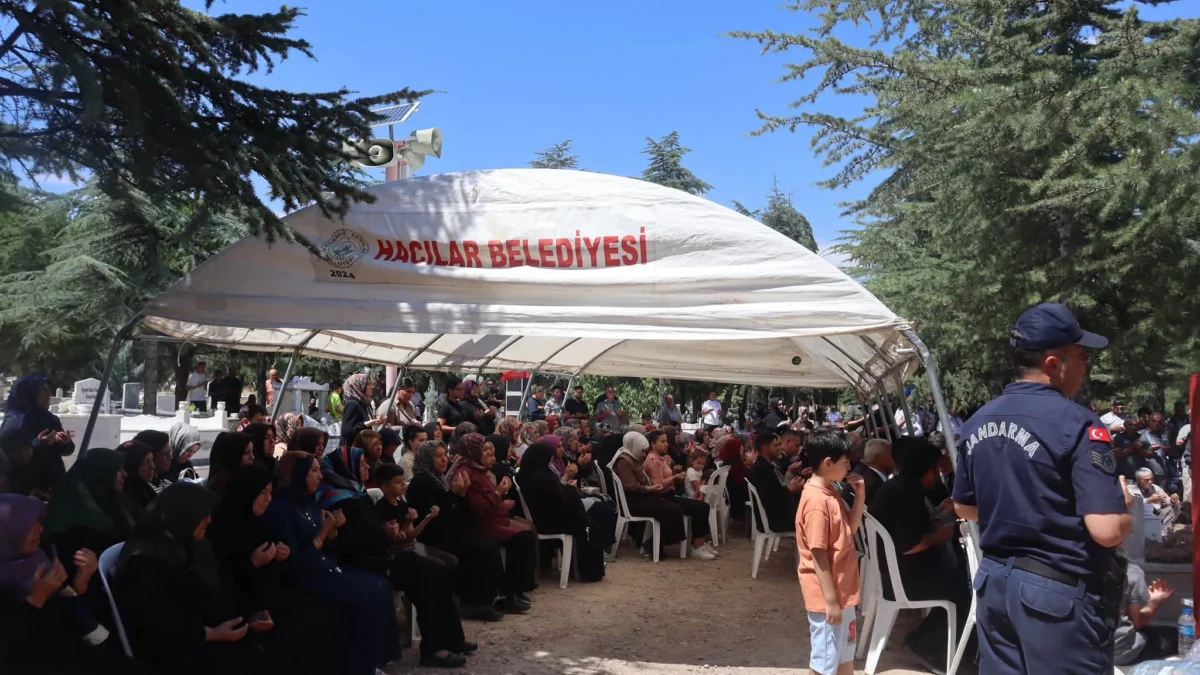 Kırıkkale Şehidini Unutmadı: Hüseyin Karakoç Kabri Başında Anıldı