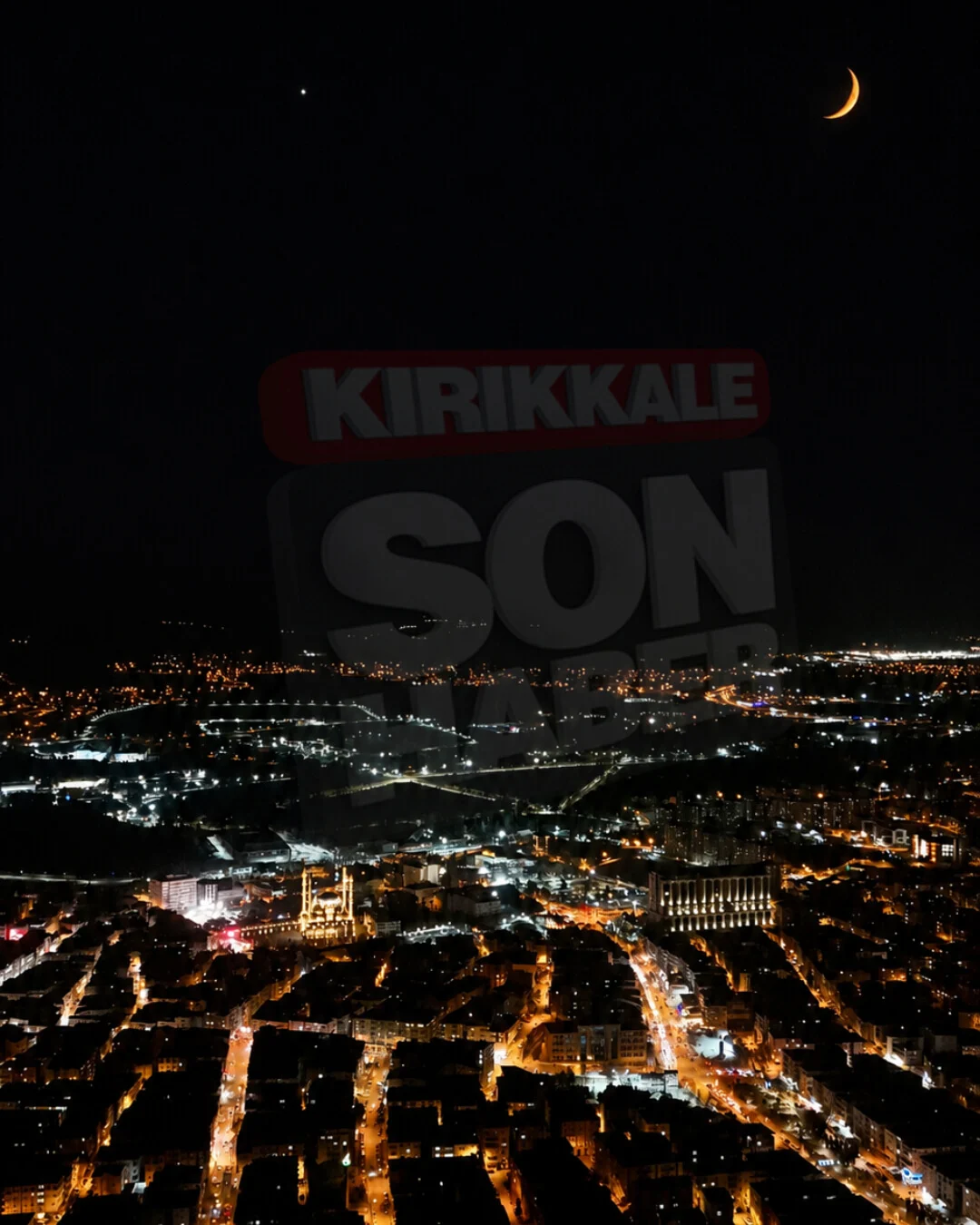 Kırıkkale Semalarında Büyüleyen Manzara: Hilal ve Venüs’ten Ay-Yıldız Silueti