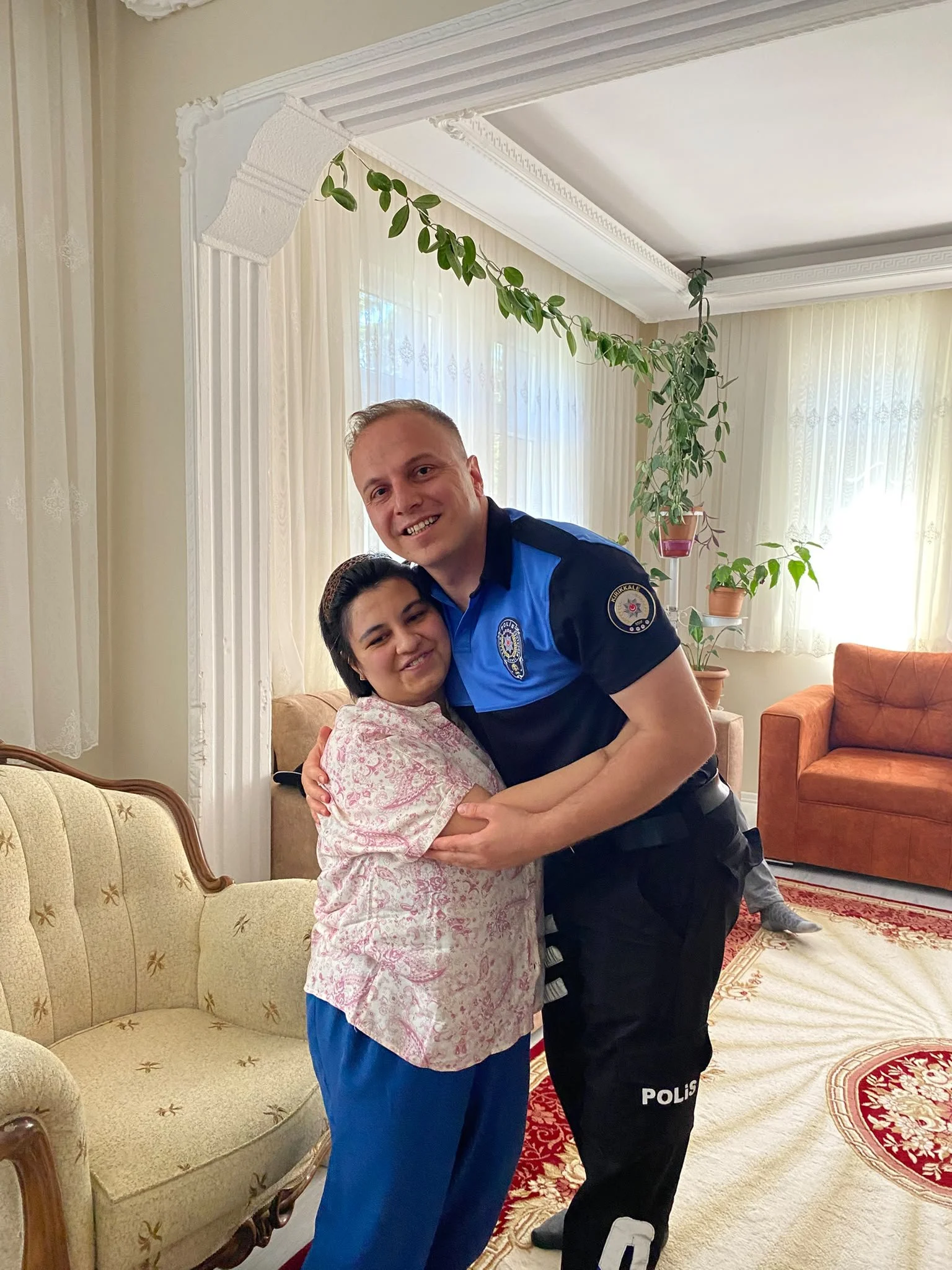 Kırıkkale’de Anlamlı Sürpriz: Tuğçe’nin Polis Olma Hayali Gerçekleşti