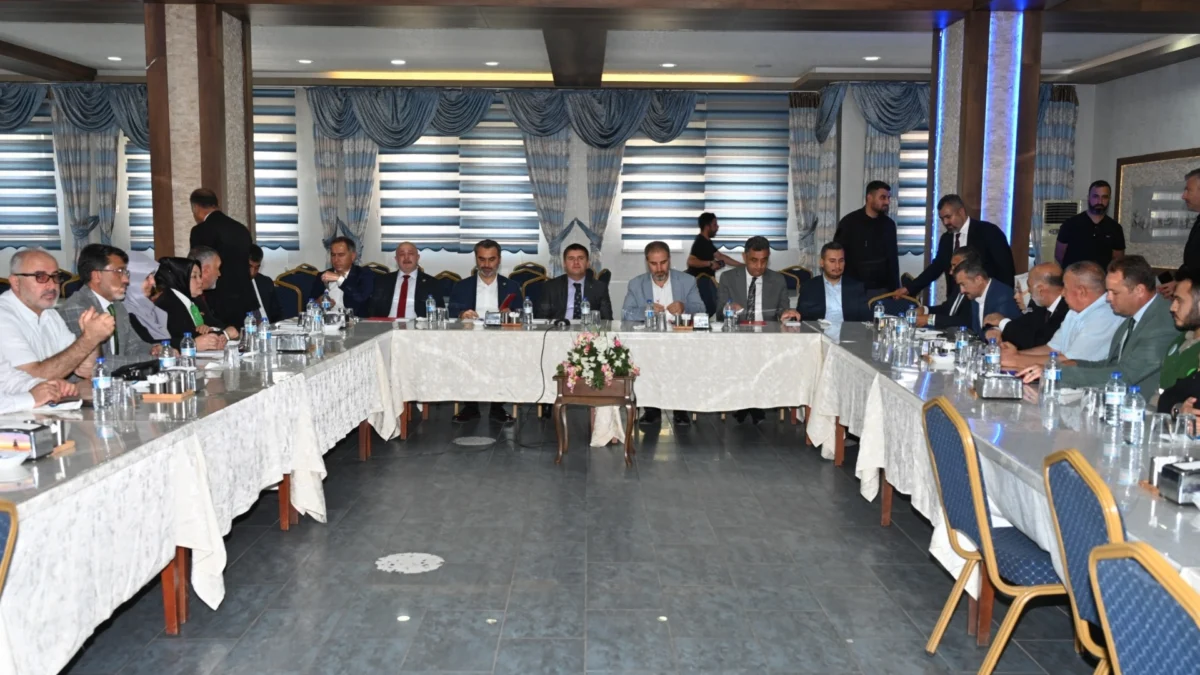 Kırıkkale’de Eğitim Zirvesi: Gençlik Projeleri Masaya Yatırıldı