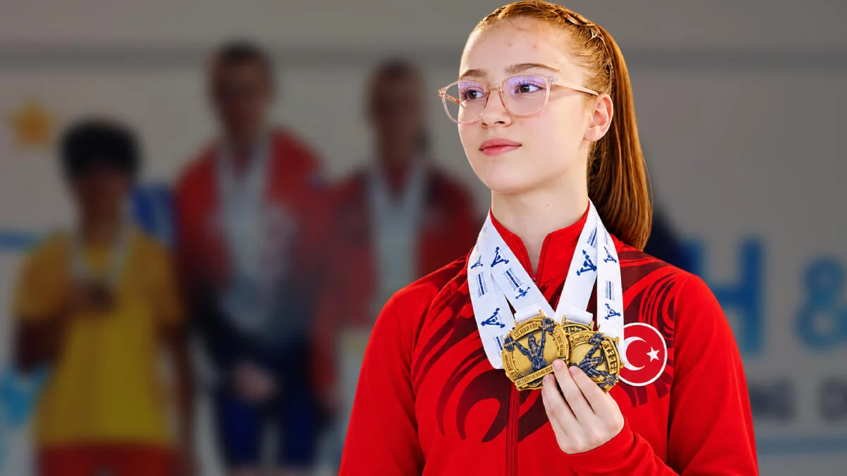 Kırıkkaleli Ecrin Naz Şahin’den Avrupa Rekorlarıyla Gelen Şampiyonluk!