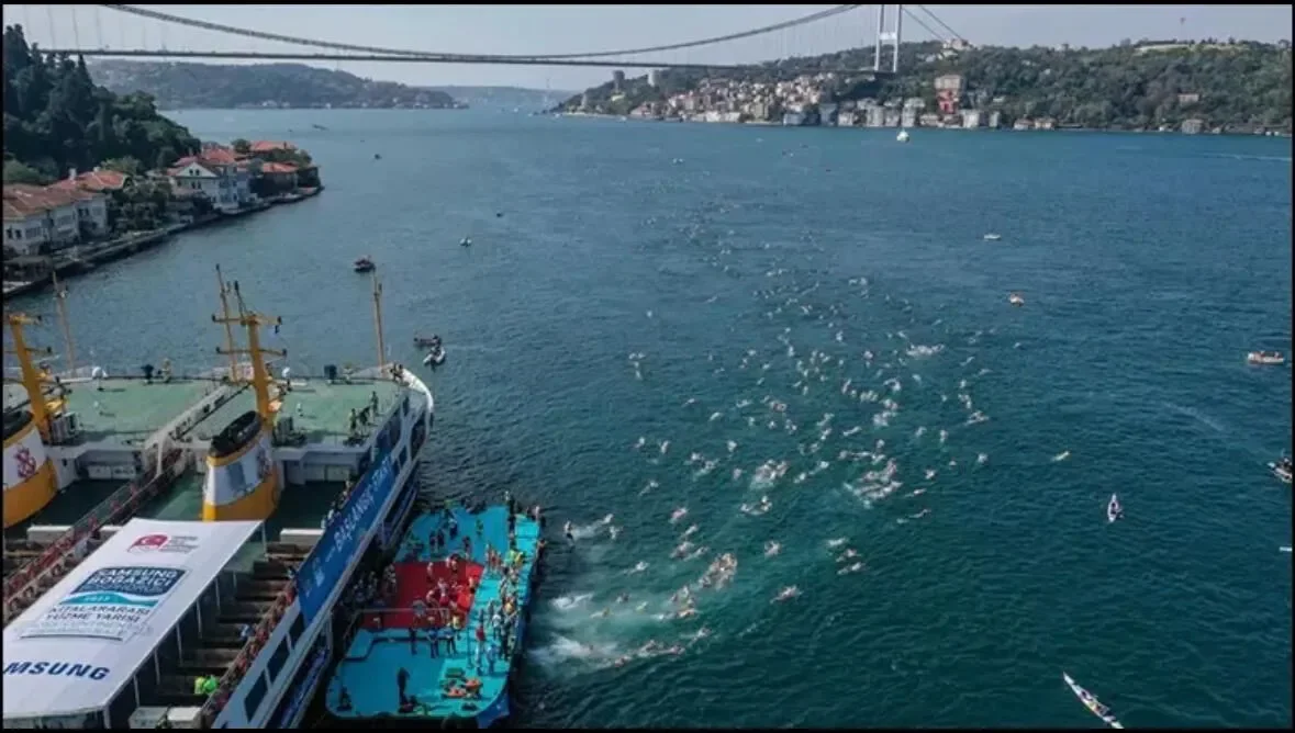 Kırıkkaleli Eczacı Ali Alsancak 6,5 Kilometrelik Boğaz’ı Geçti