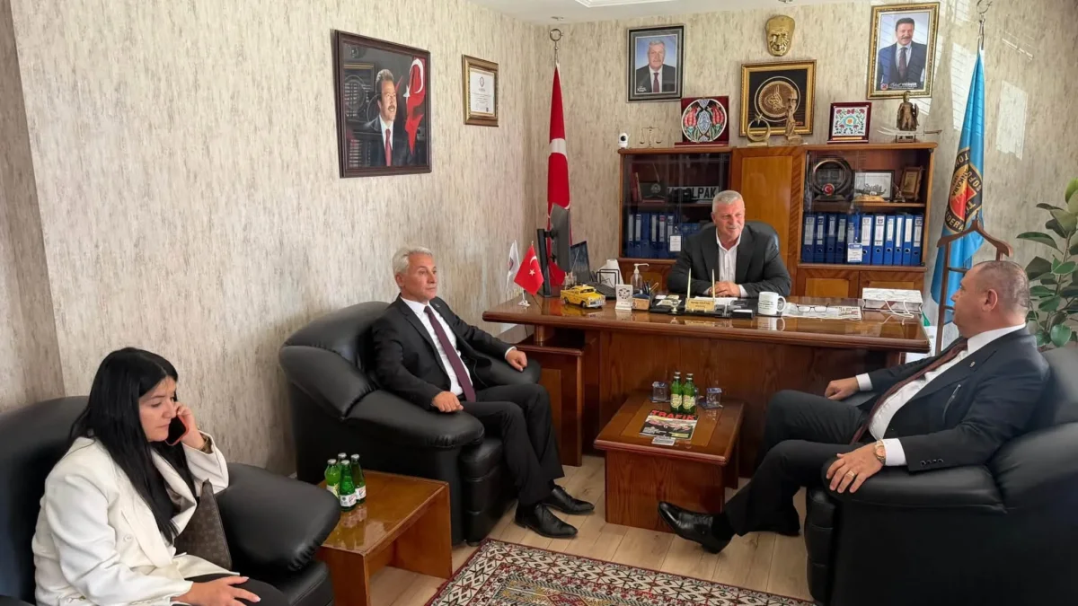 MHP Kırıkkale Milletvekili Halil Öztürk’ten Kırıkkale’de Esnaf Odalarına Yoğun Ziyaret
