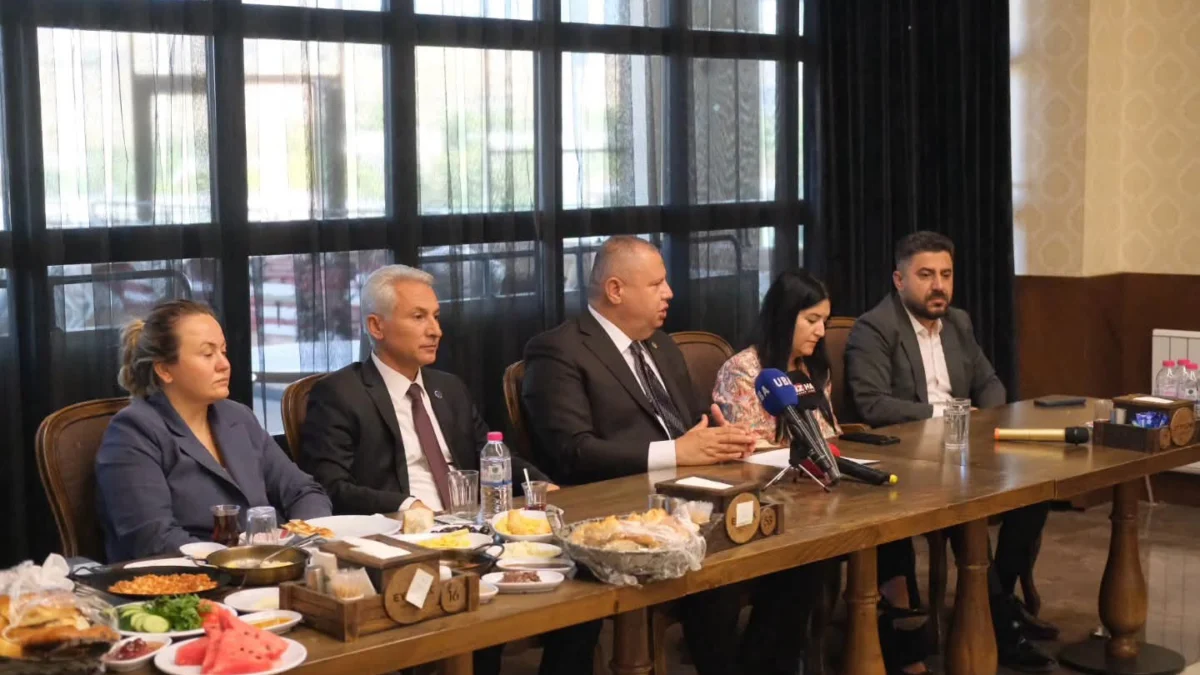 MHP Milletvekili Halil Öztürk Kırıkkale Basınıyla Buluştu: “Hiç Kimse MHP’yi Hainlikle Suçlayamaz”