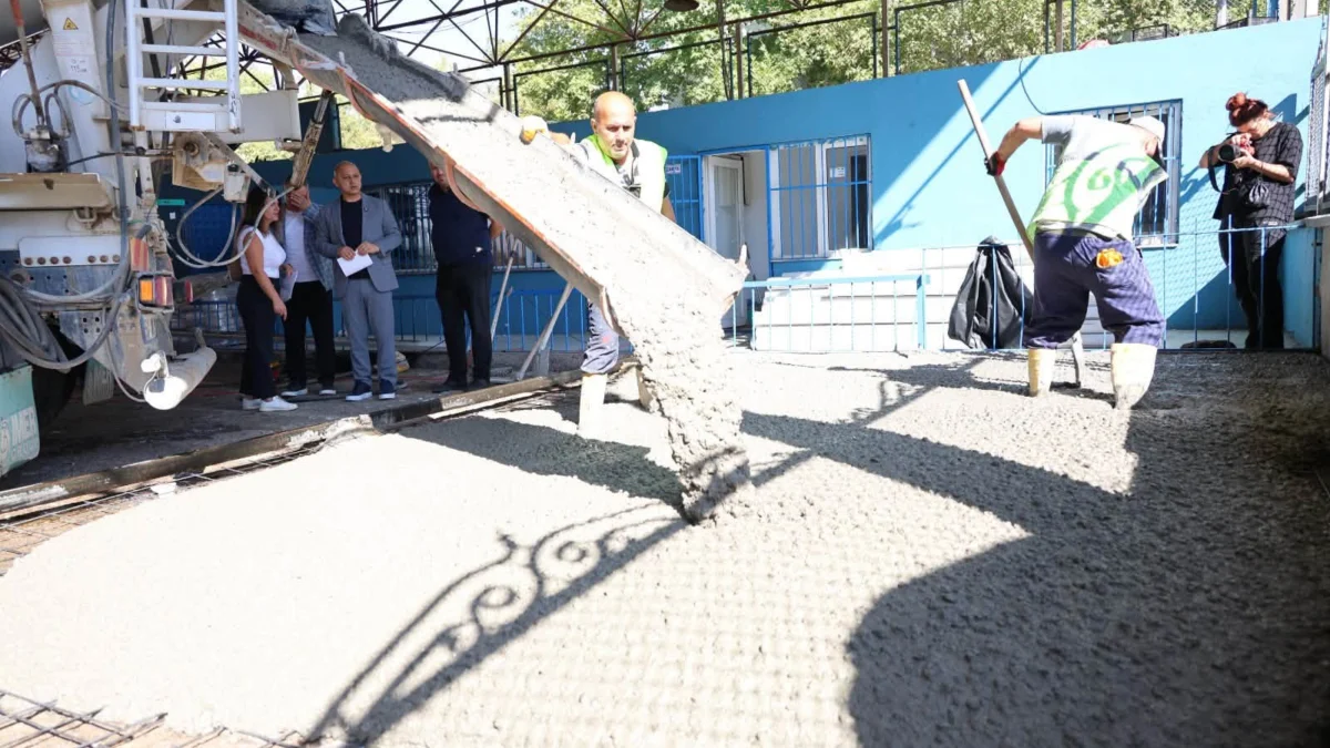 Başkan Önal, Kaletepe Mahallesi Sadettin Salmanlı Kapalı Semt Pazarı’ndaki Çalışmaları İnceledi