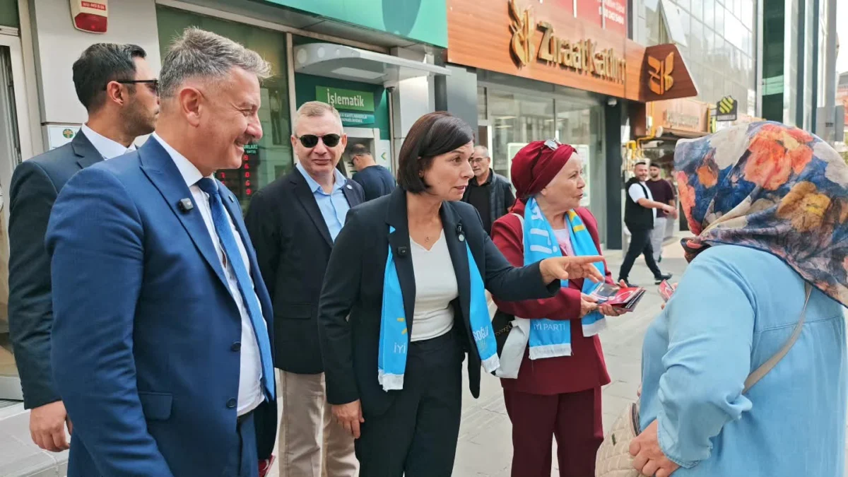İYİ Partili Kevser Ofluoğlu Kırıkkale’de Saha Çalışması Yaptı: “Şehrimizi Eski Güçlü Günlerine Kavuşturacağız”