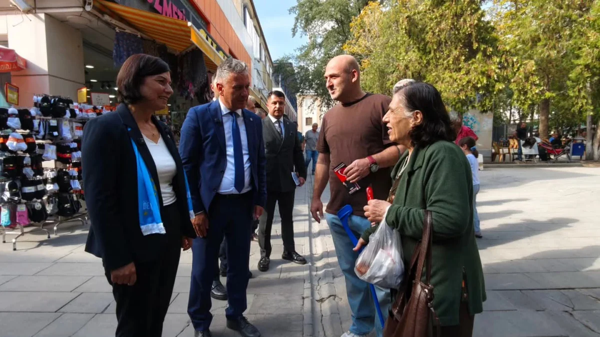 İYİ Partili Kevser Ofluoğlu Kırıkkale’de Saha Çalışması Yaptı: “Şehrimizi Eski Güçlü Günlerine Kavuşturacağız”