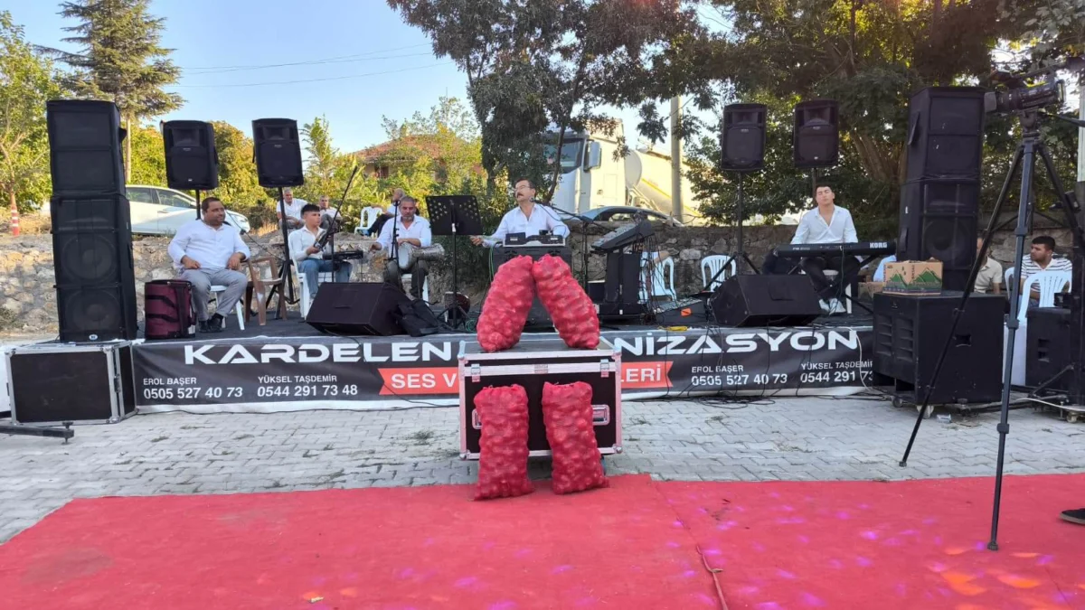 Kılıçlar Soğan Festivali 10. Kez Coşkuyla Kutlandı