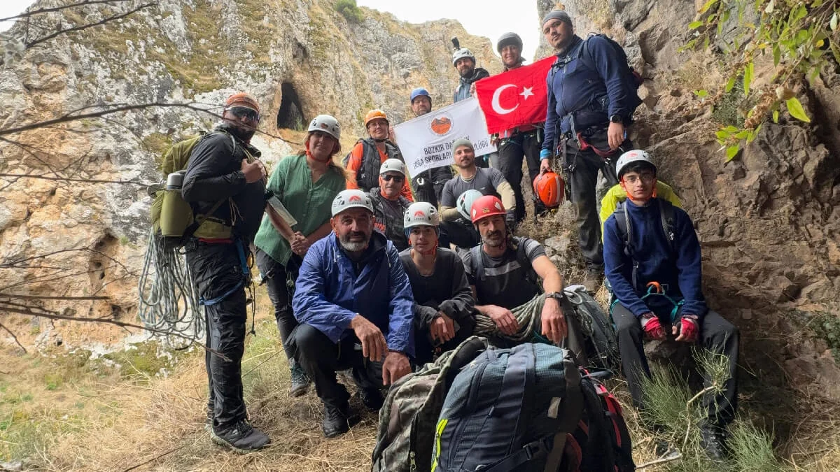 Kırıkkale BOZDAK’tan Başarı Dolu Hafta Sonu: Kamptan Kanyona, Kanyondan Zirveye
