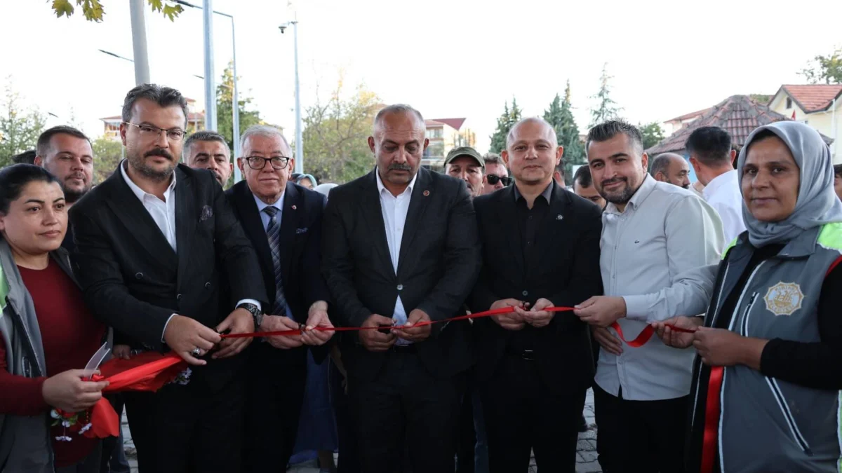 Kırıkkale’de Muhtarlık Parkı ve Şehit Er Ramazan Bekar Parkı Hizmete Açıldı