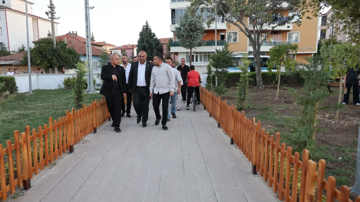 Kırıkkale’de Muhtarlık Parkı ve Şehit Er Ramazan Bekar Parkı Hizmete Açıldı