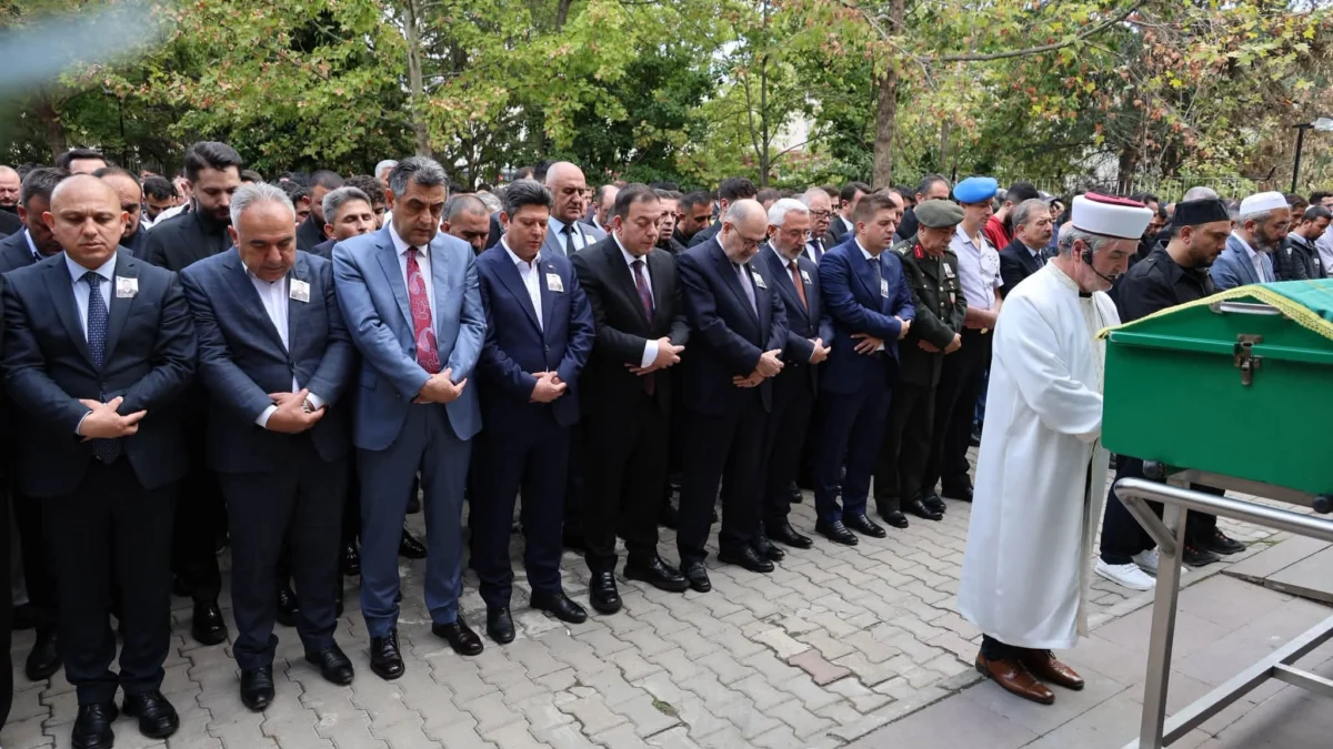 MKE’deki İş Kazasında Yaşamını Yitiren Ferhat Öz, Kırıkkale’de Toprağa Verildi