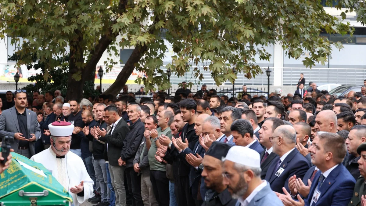 MKE’deki İş Kazasında Yaşamını Yitiren Ferhat Öz, Kırıkkale’de Toprağa Verildi