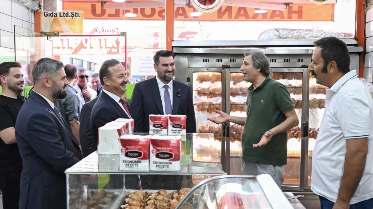 Yavuz Ağıralioğlu Kırıkkale’de Esnafla Buluştu: “Milletin Umudu Olmaya Devam Edeceğiz”