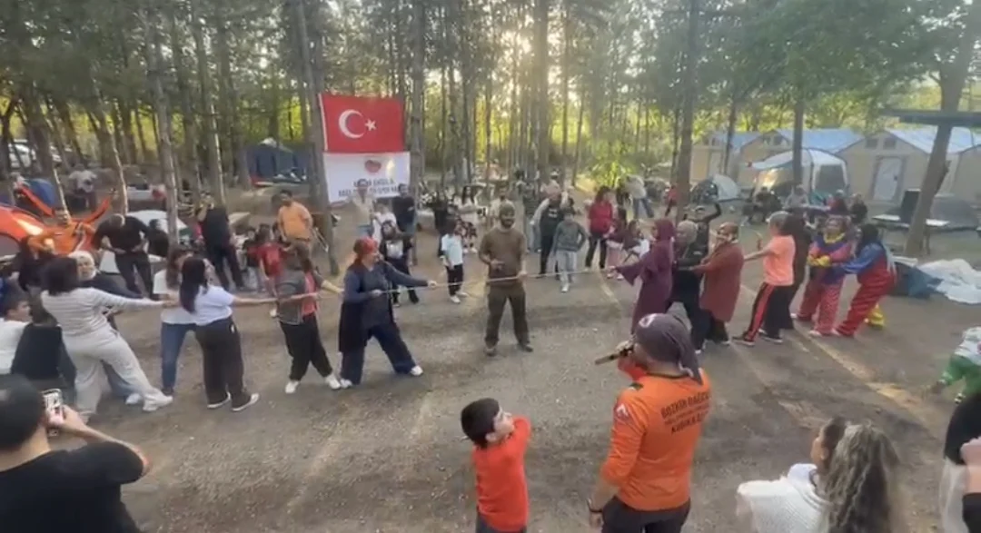 BOZDAK 3. Yaşını 190 Doğaseverle Kutladı: Kamp Ateşinde Unutulmaz Gece