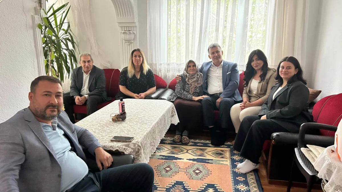 CHP Kırıkkale İl Başkanlığı’ndan Yaşlılar Haftası’nda Anlamlı Ziyaret