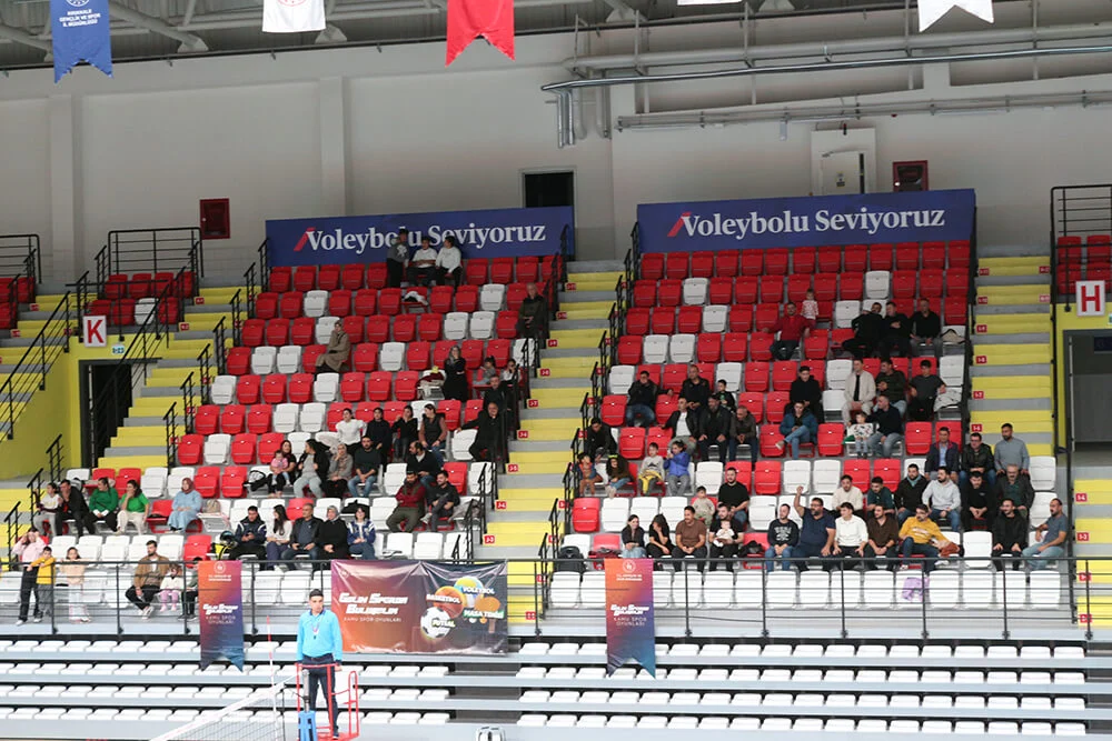 Kırıkkale Kamu Spor Oyunları Tamamlandı: MKE Voleybol Takımı Bu Yılda Şampiyon Oldu!