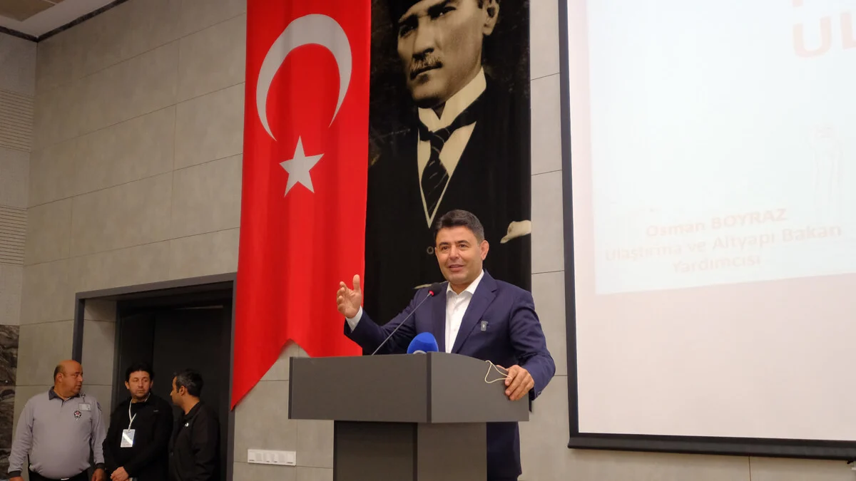 Kırıkkale Üniversitesinde “Türkiye Yüzyılı’nda Ulaştırma Vizyonu” Konuşuldu