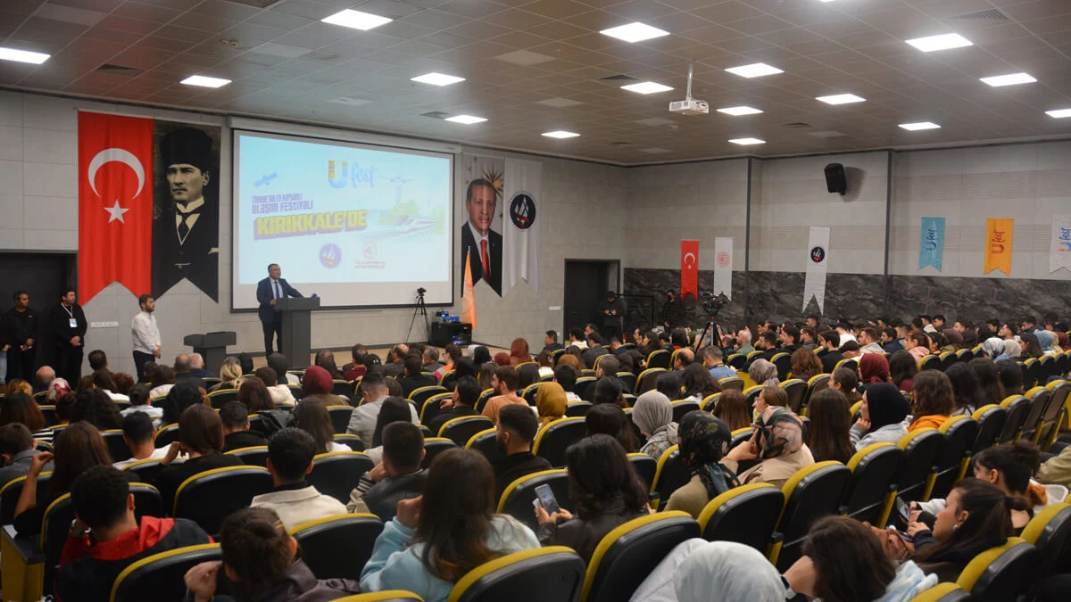 Kırıkkale Üniversitesinde “Türkiye Yüzyılı’nda Ulaştırma Vizyonu” Konuşuldu