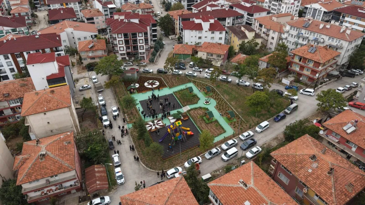Kırıkkale’de Öğretmen Rıza Elitok Parkı Törenle Hizmete Açıldı