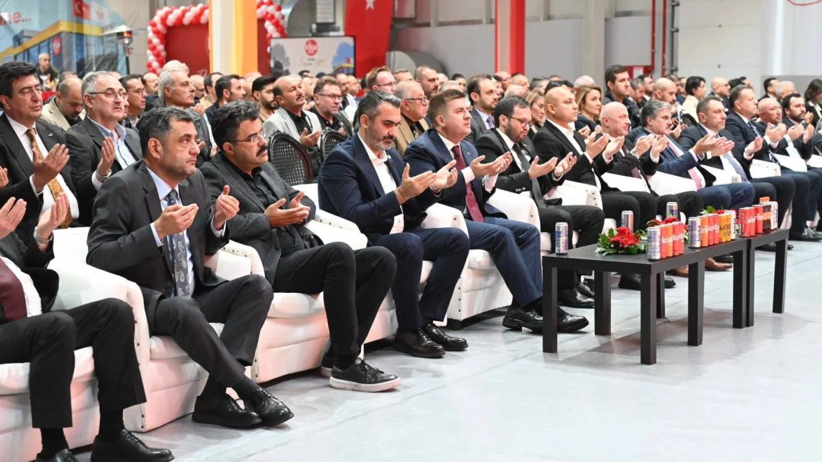 Kırıkkale’ye Yeni Yatırım Müjdesi: Kristal Kola Fabrikası Törenle Açıldı