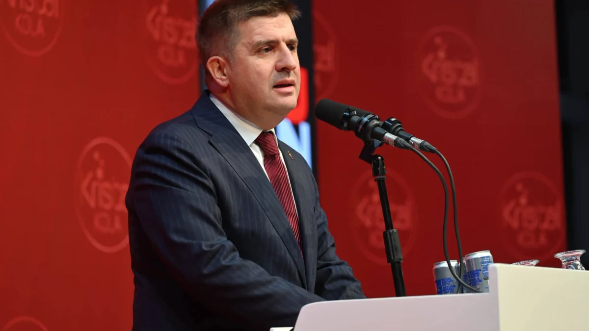 Kırıkkale’ye Yeni Yatırım Müjdesi: Kristal Kola Fabrikası Törenle Açıldı